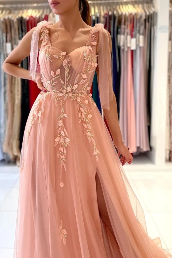 Chicloth Sweetheart Tulle Long Prom Dress Front Slit With Appliques