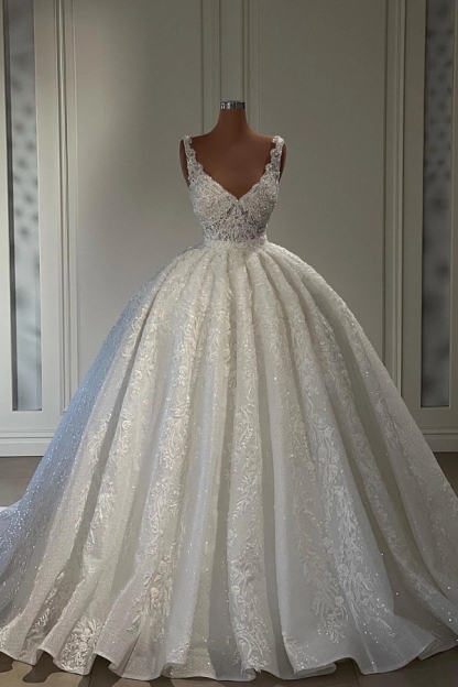 Chicloth V-Neck Sleeveless Wedding Dress Ball Gown With Lace Appliques