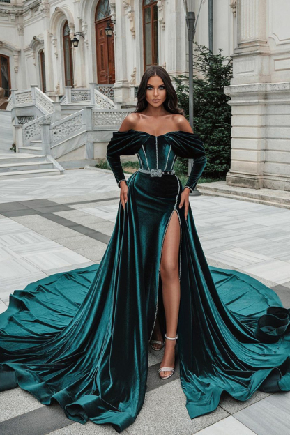 Dark Green Front Split Velvet Off-Shoulder Prom Dress With Train