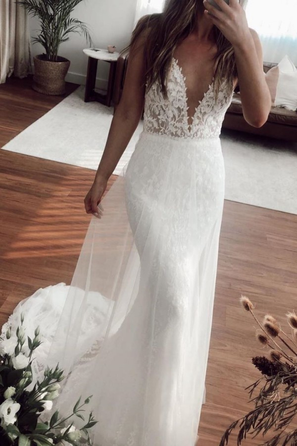 Deep V-Neck Spaghetti Straps Mermaid Wedding Dress with Appliques