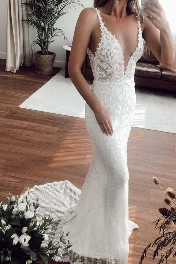 Deep V-Neck Spaghetti Straps Mermaid Wedding Dress with Appliques