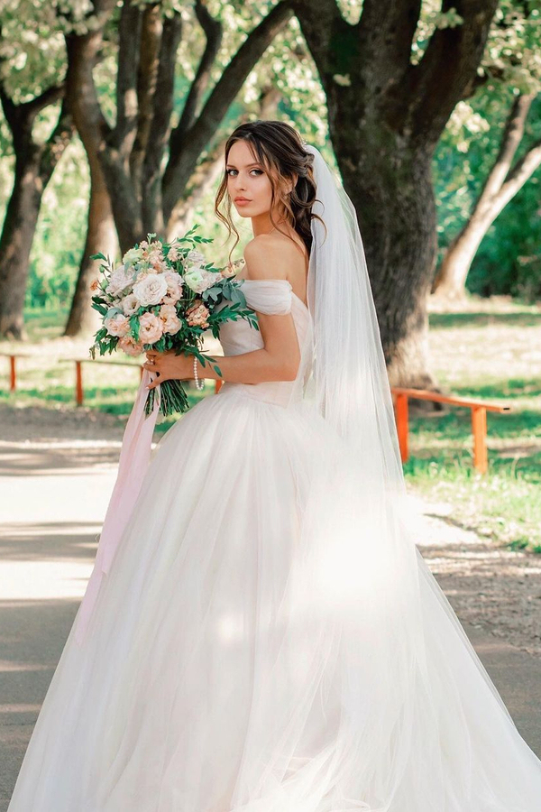 Elegant A-Line Off-Shoulder Heart-Neck Wedding Dress