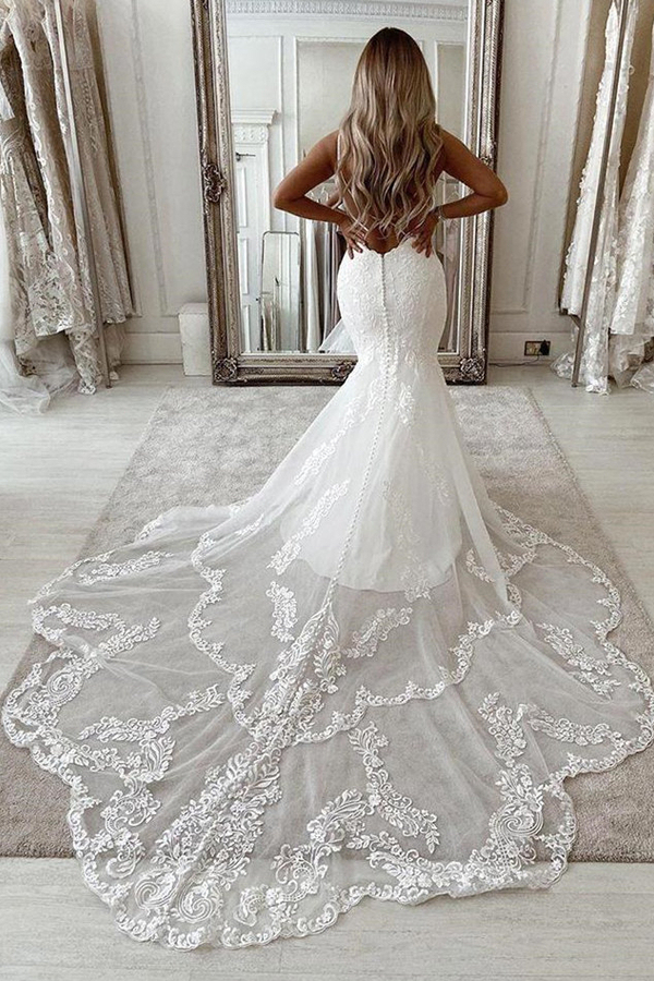 Elegant Applique Lace V-Neck Sleeveless Mermaid Wedding Dress for Church