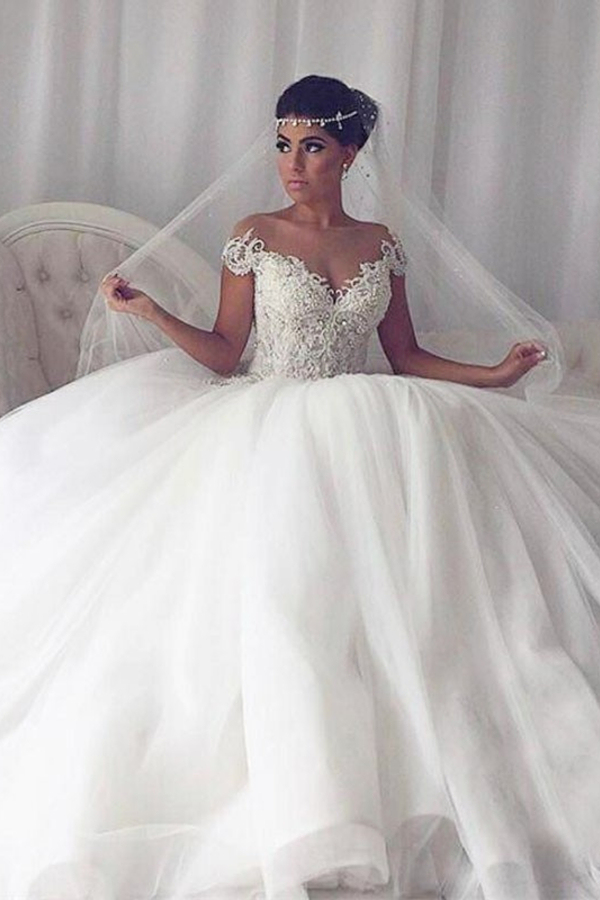 Elegant Ball Gown Sleeveless Off-Shoulder V-Neck Wedding Dress
