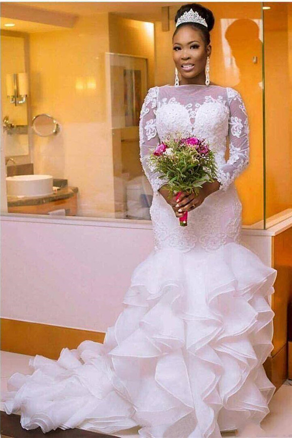 Elegant Jewel Long Sleeve Tulle Lace Wedding Dress with Court Train