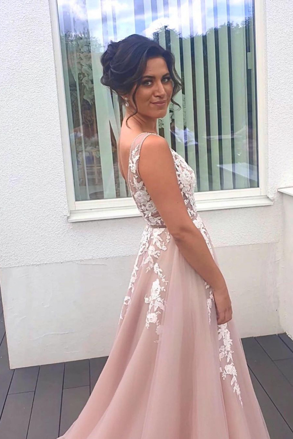 Elegant Sleeveless V-Neck Tulle Lace Appliques Evening Party Dress