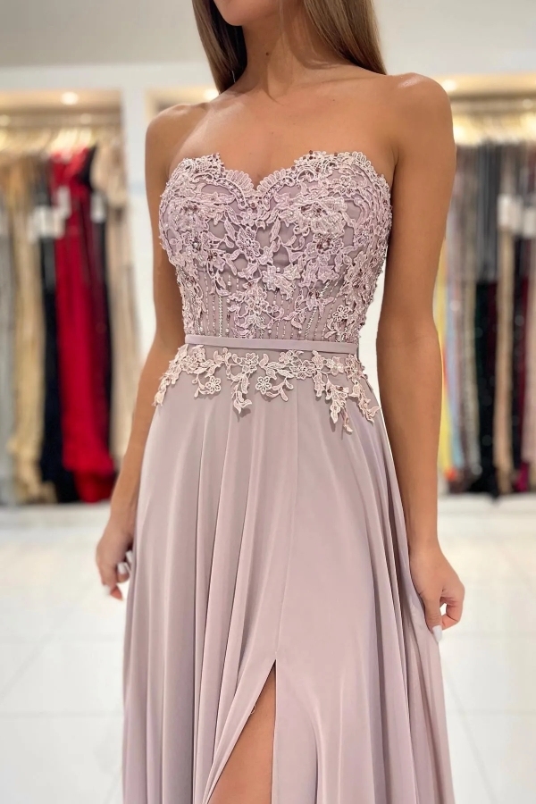 Elegant Sweetheart Floor-length Appliques Lace Prom Dresses with Split