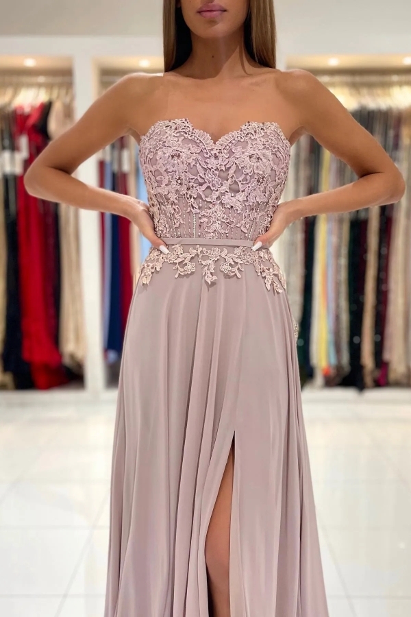 Elegant Sweetheart Floor-length Appliques Lace Prom Dresses with Split