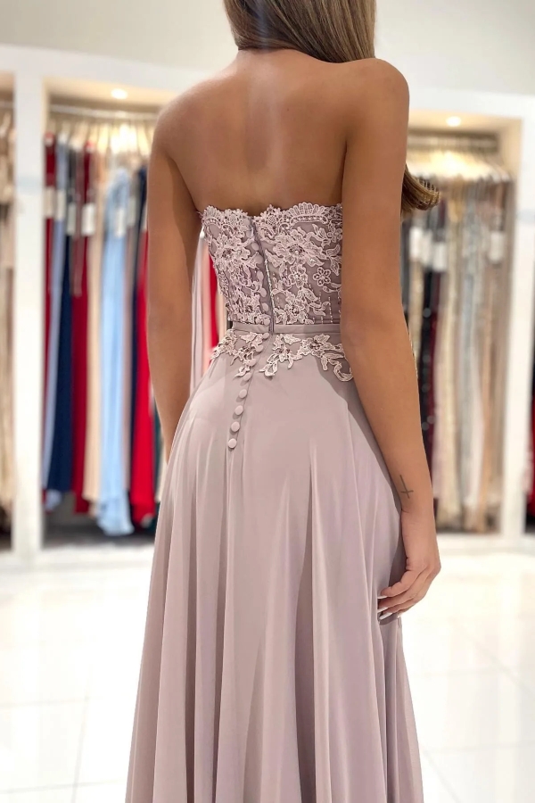 Elegant Sweetheart Floor-length Appliques Lace Prom Dresses with Split