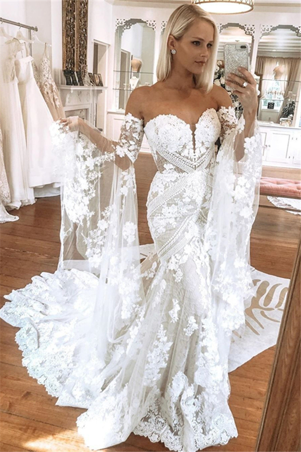 Elegant Sweetheart White Lace Wedding Dress with Church Train