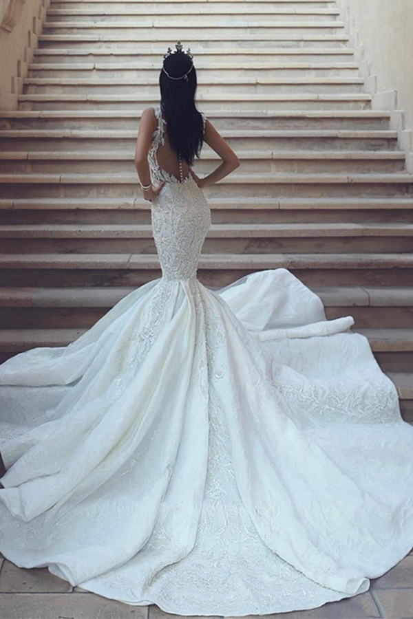 Elegant V-Neck Sleeveless Lace Wedding Dress Mermaid with Buttons