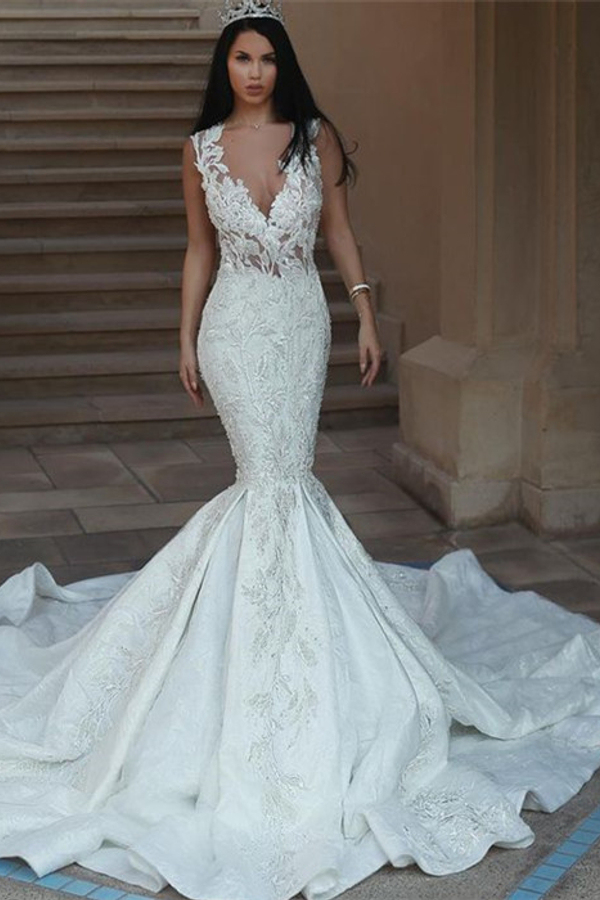 Elegant V-Neck Sleeveless Lace Wedding Dress Mermaid with Buttons