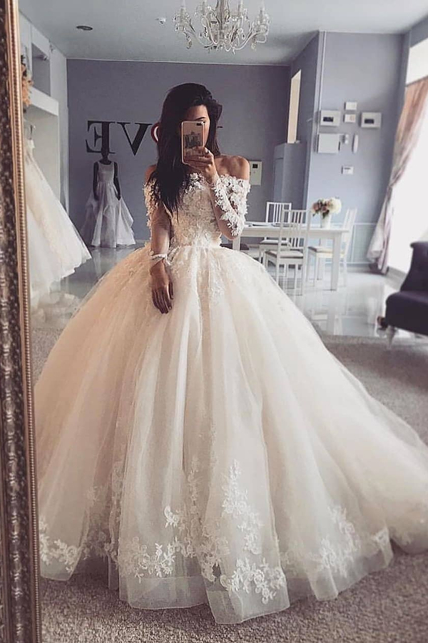 Glamorous Long Sleeve Lace Applique Ball Gown Wedding Dress