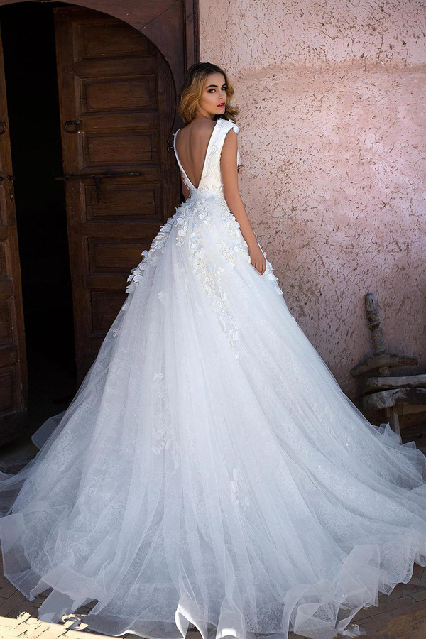 Glamorous V-Neck Cap Sleeve A-Line Wedding Dress with Lace Appliques