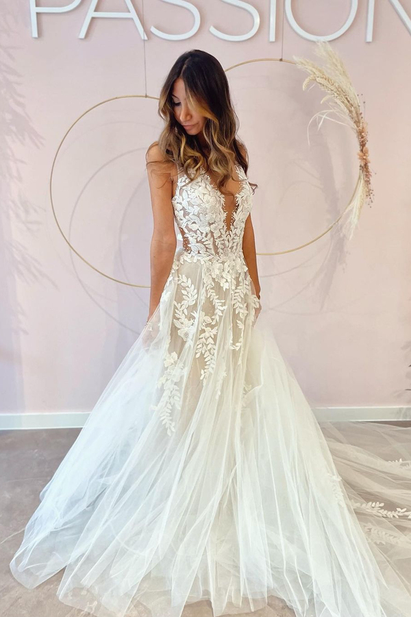 Glamorous V-Neck Floral Tulle A-Line Wedding Dress