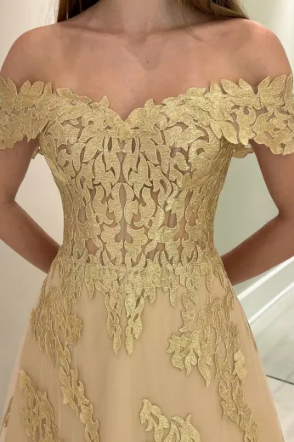 Off-the-Shoulder Gold Tulle Aline Bridesmaid Dress Appliques Wedding Guest Dress