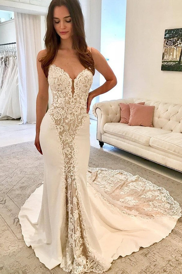 Gorgeous Mermaid Spaghetti Strap Bridal Gown with Lace Appliques
