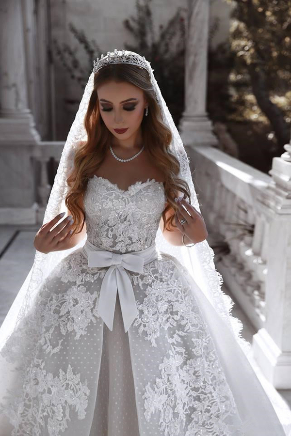Gorgeous Sweetheart Ruffles Lace Wedding Dress with Bowknot