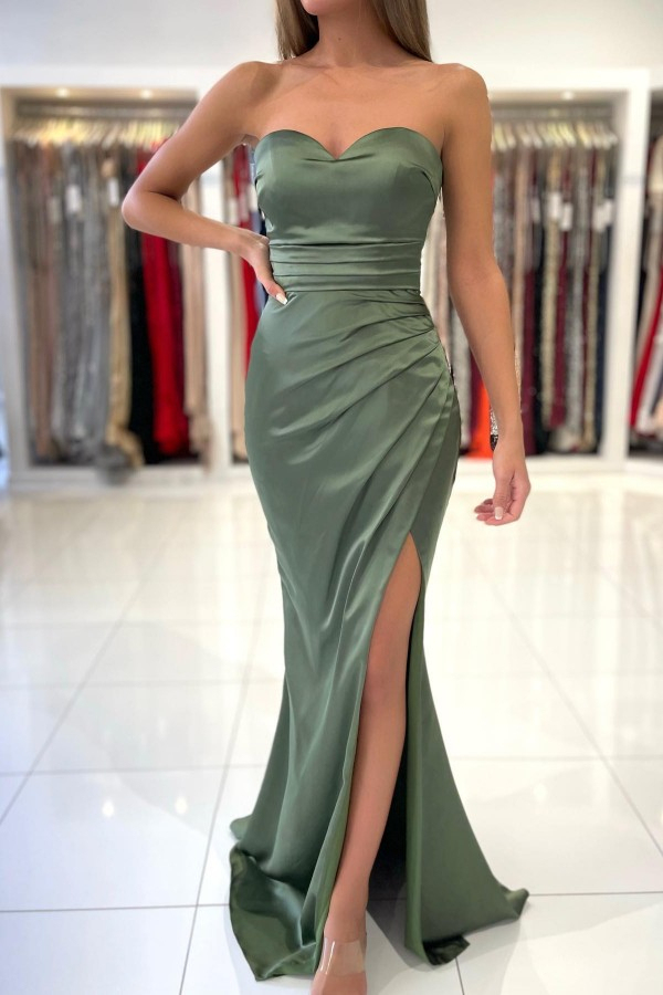 Green Sweetheart Sleeveless Floor Length Evening Dress Simple Satin Prom Dress