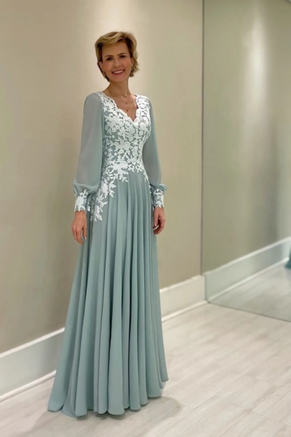 Long Sleeves Dusty Sage Chiffon Mother of the Bride Dress Long Bridesmaid Dress with Appliques