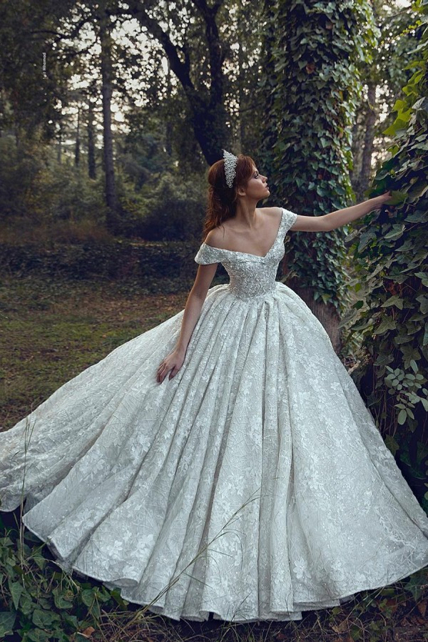 Luxury Flower Off-Shoulder Ball Gown Wedding Dress