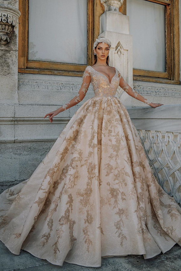 Luxury Long Sleeve V-Neck Ball Gown Lace Wedding Dress