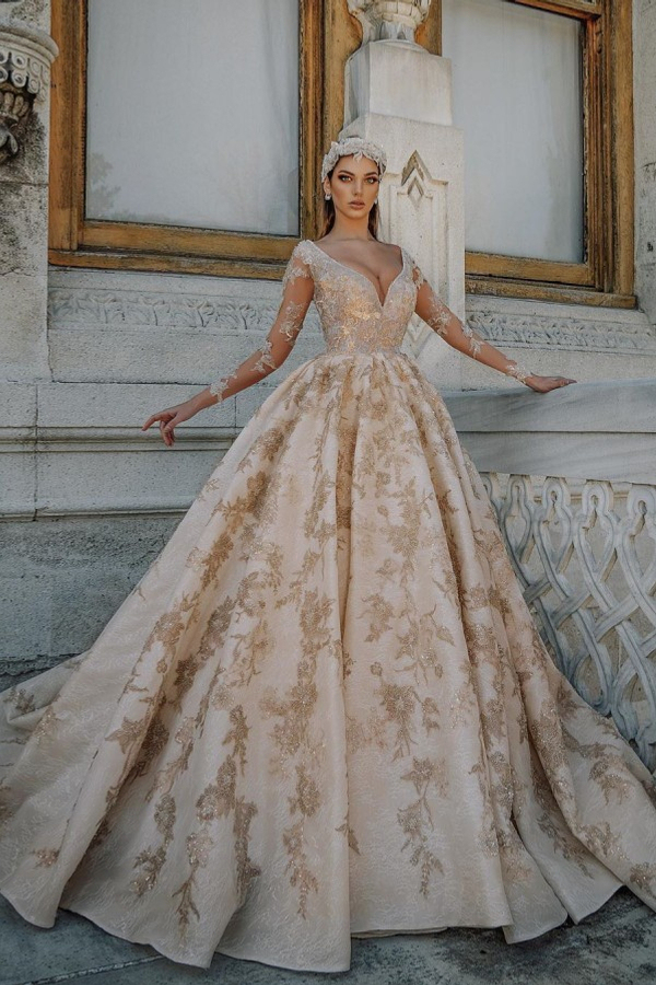 Luxury Long Sleeve V-Neck Ball Gown Lace Wedding Dress