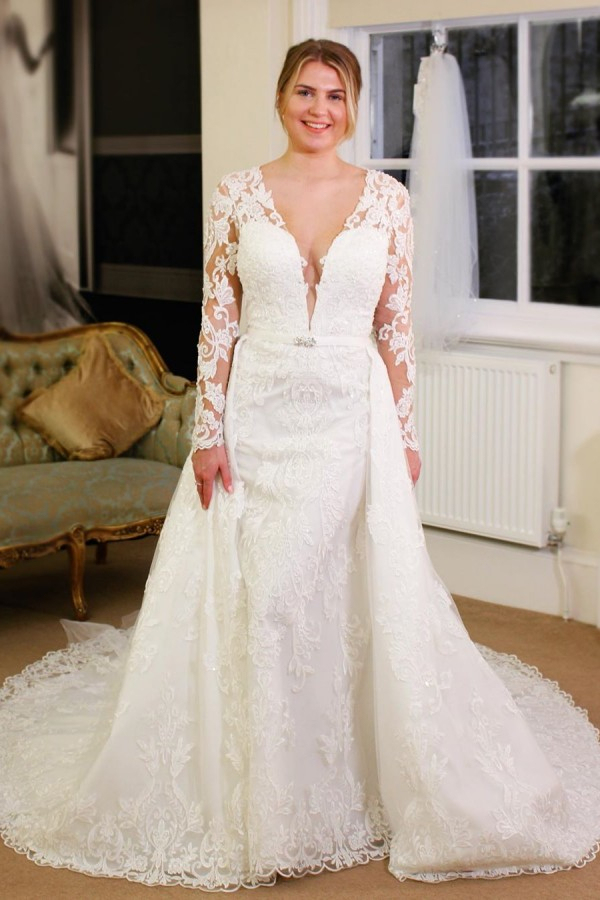 Luxury Long Sleeve V-Neck Lace Royal Wedding Dress with Overskirt