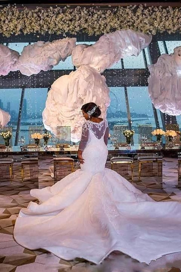 Luxury Mermaid Lace Wedding Dress Chapel Train with Long Sleeves