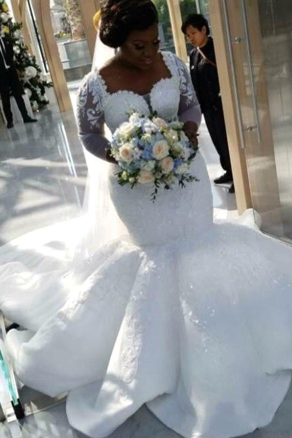Luxury Mermaid Lace Wedding Dress Chapel Train with Long Sleeves