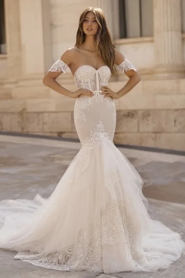 Off-Shoulder Puffy Tulle Wedding Dress with Mermaid Applique and Sweep Train