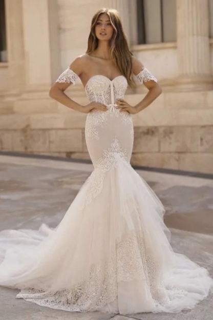 Off-Shoulder Puffy Tulle Wedding Dress with Mermaid Applique and Sweep Train