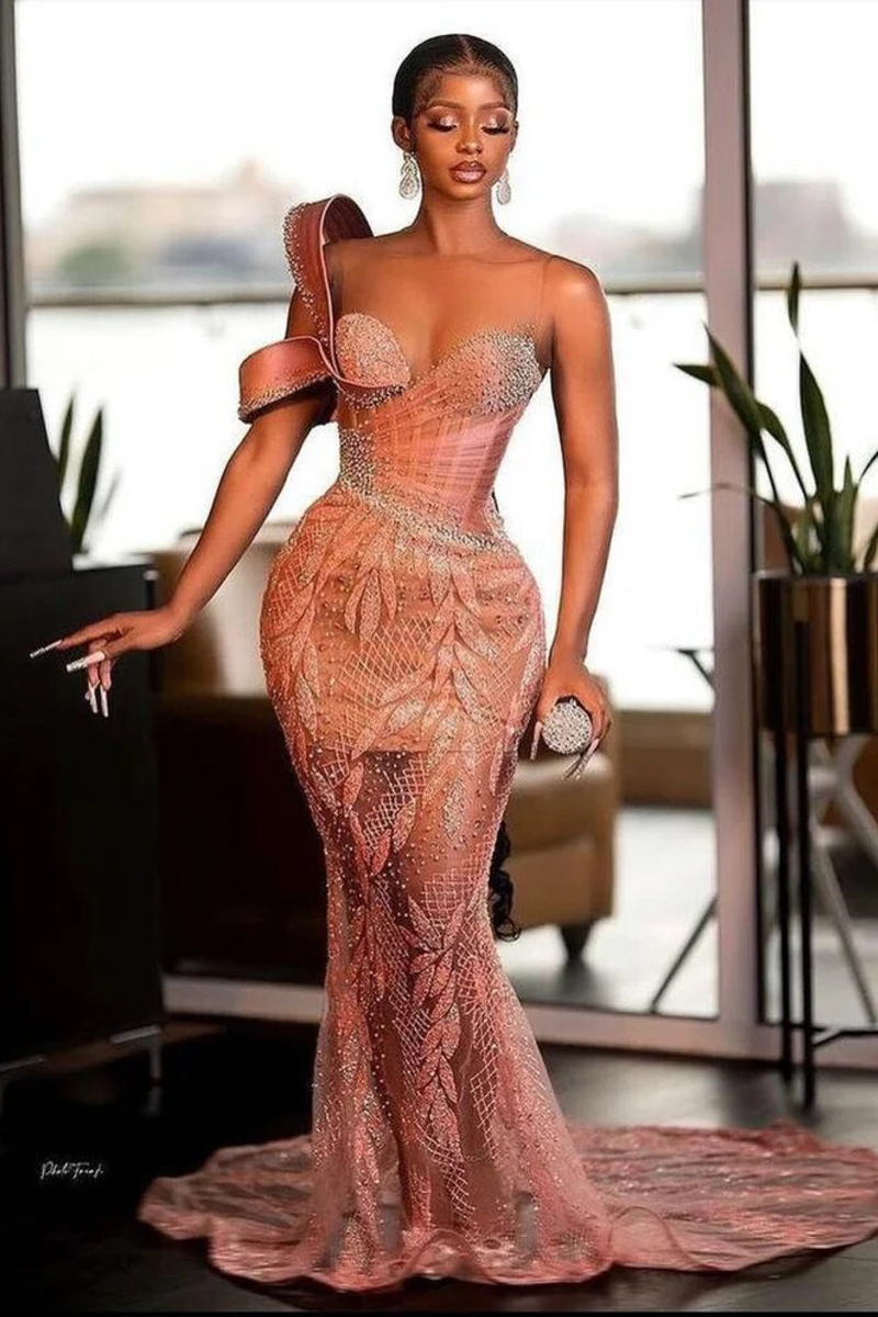 One-Shoulder Sequin Sparkle Prom Dress with Court Train