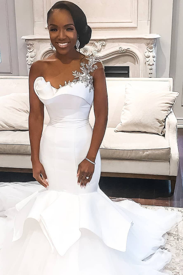 One-Shoulder White Mermaid Bridal Gown with Ruffle Train