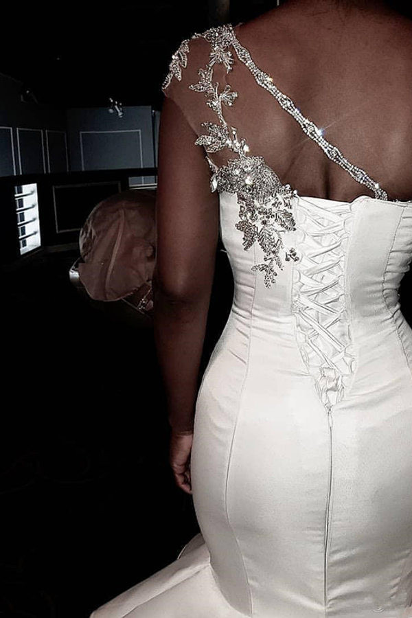 One-Shoulder White Mermaid Bridal Gown with Ruffle Train