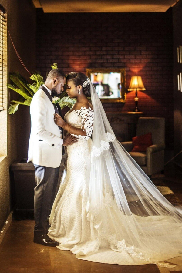 Plus Size Sheer Tulle Long Sleeve Mermaid Wedding Dress with Appliques