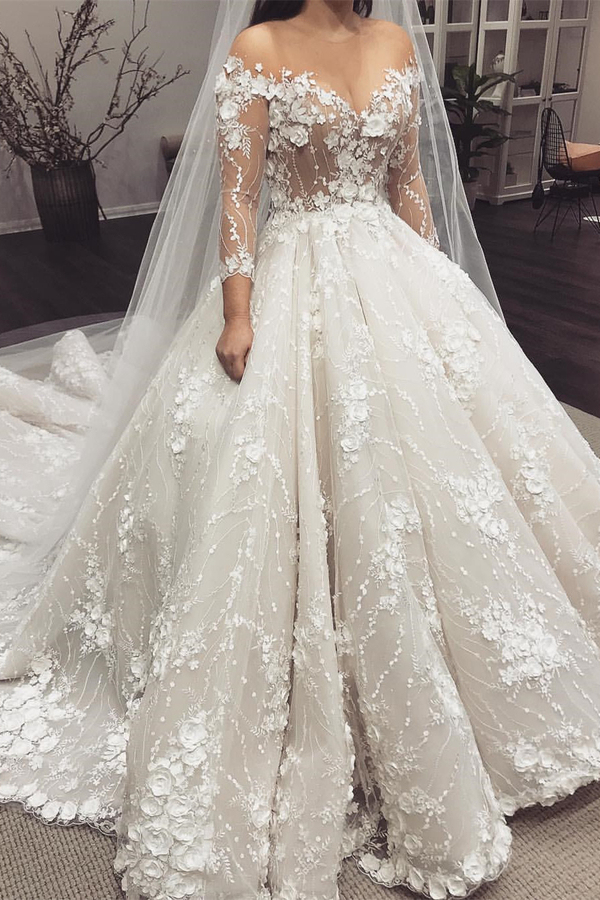 Sexy Crew Neck Long Sleeve Princess Bridal Gown with Lace Appliques