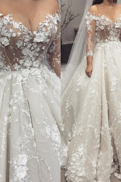 Sexy Crew Neck Long Sleeve Princess Bridal Gown with Lace Appliques