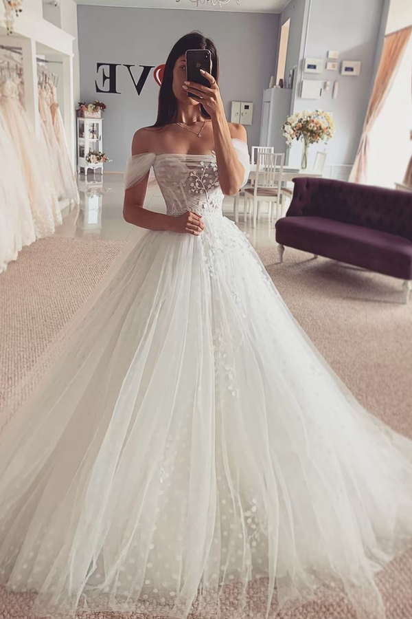 Short Sleeve Off-Shoulder Tulle Ball Gown Wedding Dress