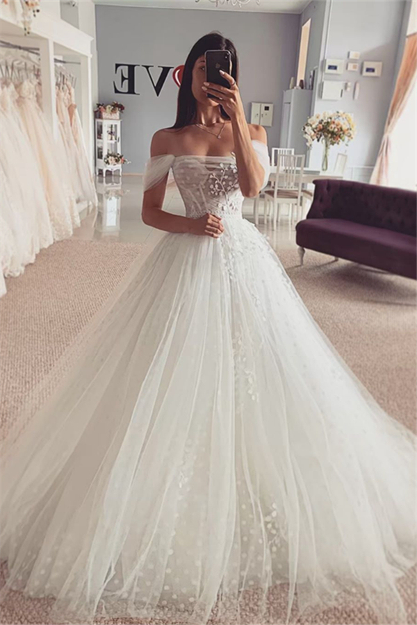 Short Sleeve Off-Shoulder Tulle Ball Gown Wedding Dress