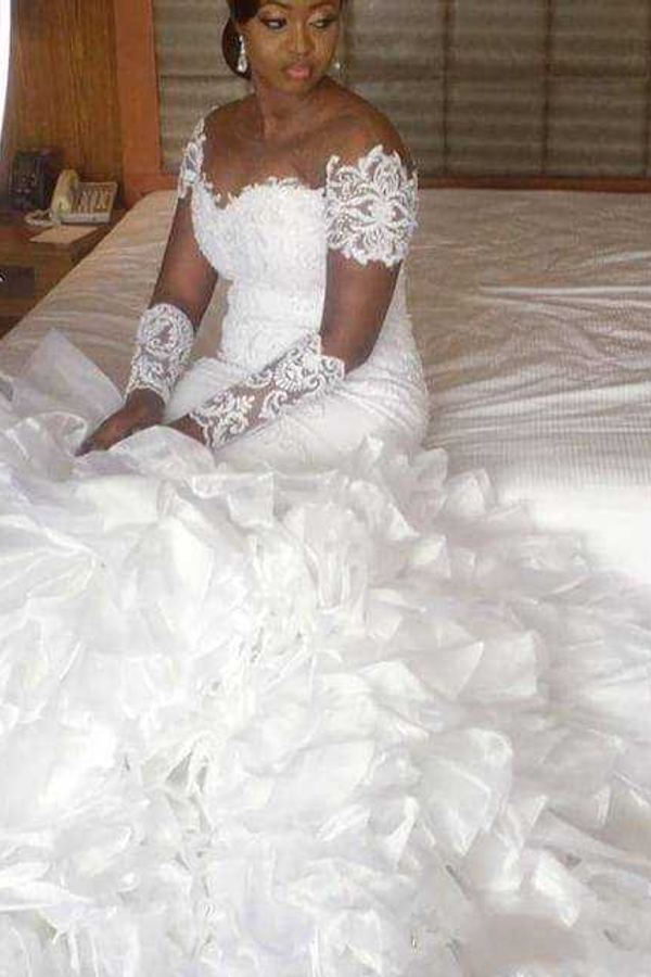 Short Sleeve Off-Shoulder White Mermaid Wedding Dress with Ruffle Train