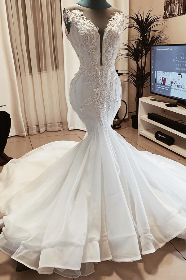 Sleeveless Beaded Appliques Mermaid Wedding Dress with Sheer Tulle V-Neck