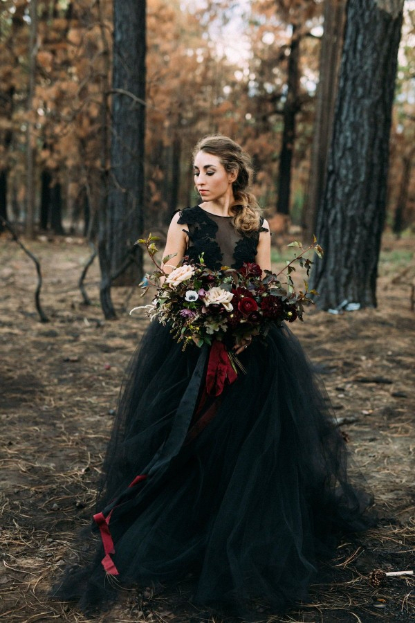 Stunning Jewel Black Aline Wedding Dress Tulle Lace Puffy Evening Party Dress