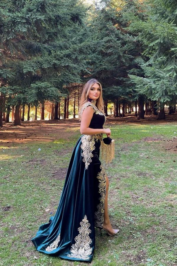 Stunning Velvet Evening Dress Sleeveless Gold Appliqué Formal Dress with Detachable Train