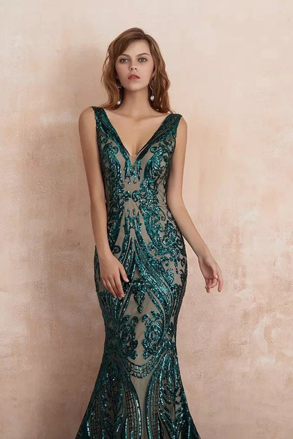 Stylish V-Neck Sleeveless Mermaid Prom Maxi Gown with Glitter Sequins Appliques