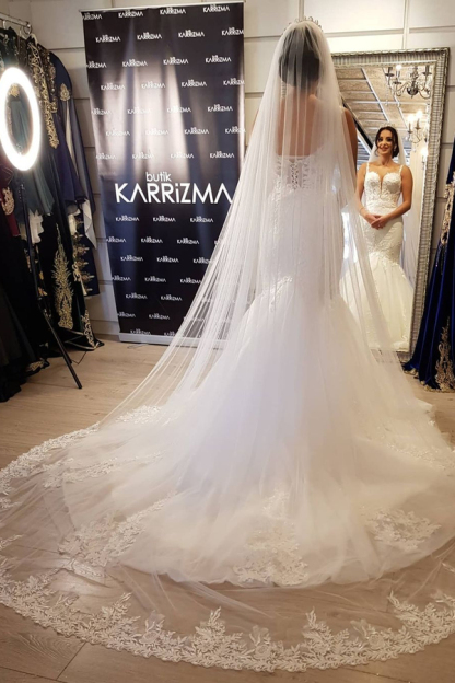 Sweetheart Spaghetti Strap Heart-Neck Mermaid Lace Wedding Dress