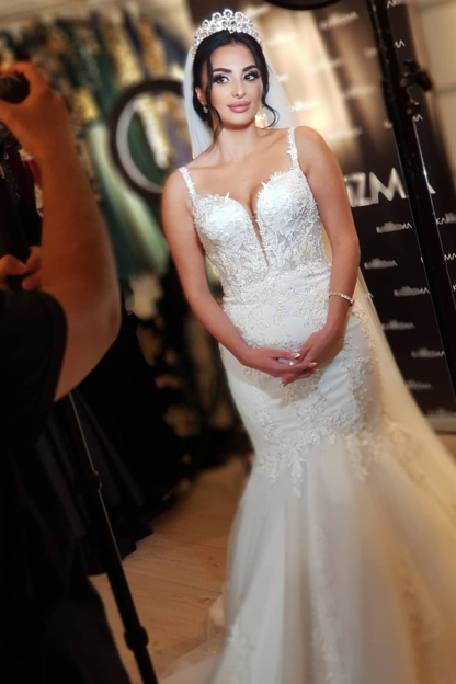 Sweetheart Spaghetti Strap Heart-Neck Mermaid Lace Wedding Dress