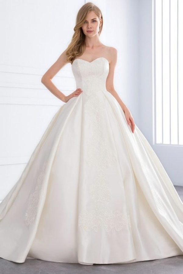 Sweetheart Strapless Lace Ball Gown with Open Back