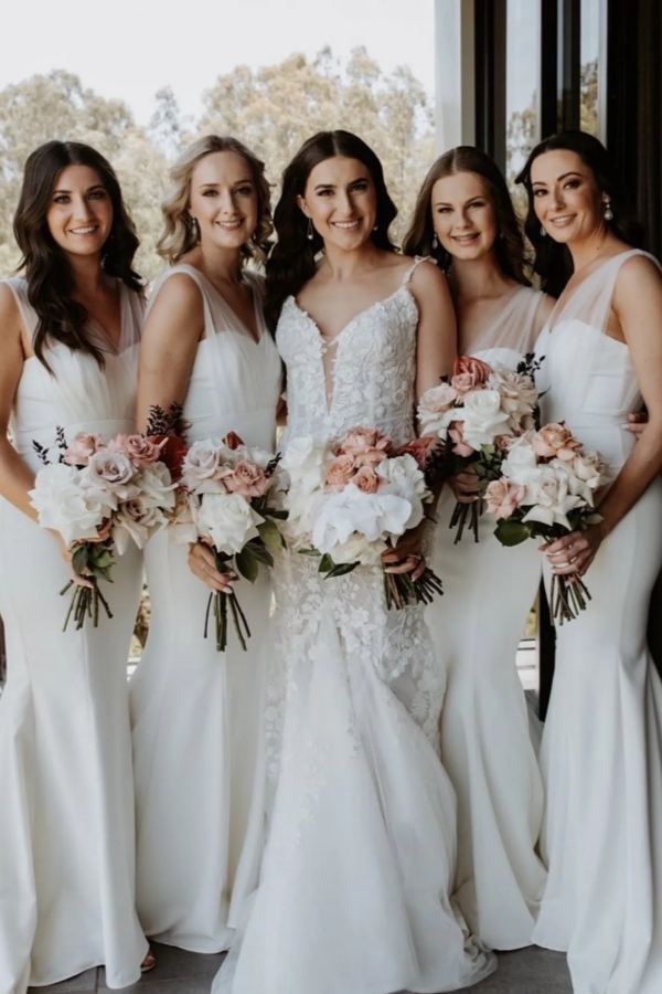 Modest V-Neck Chiffon Tulle Trumpet/Mermaid Bridesmaid Dresses