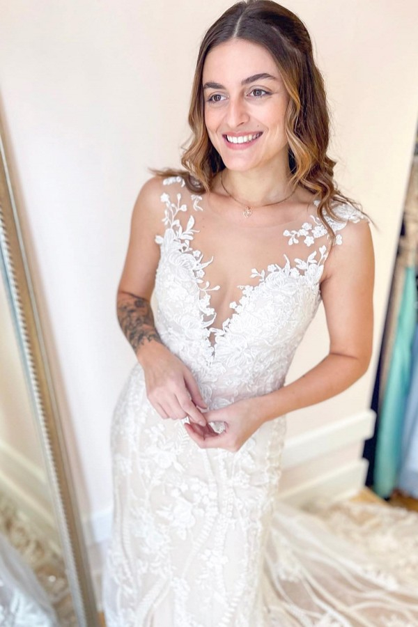 V-Neck Floral Lace Sleeveless Floor-Length Wedding Dress